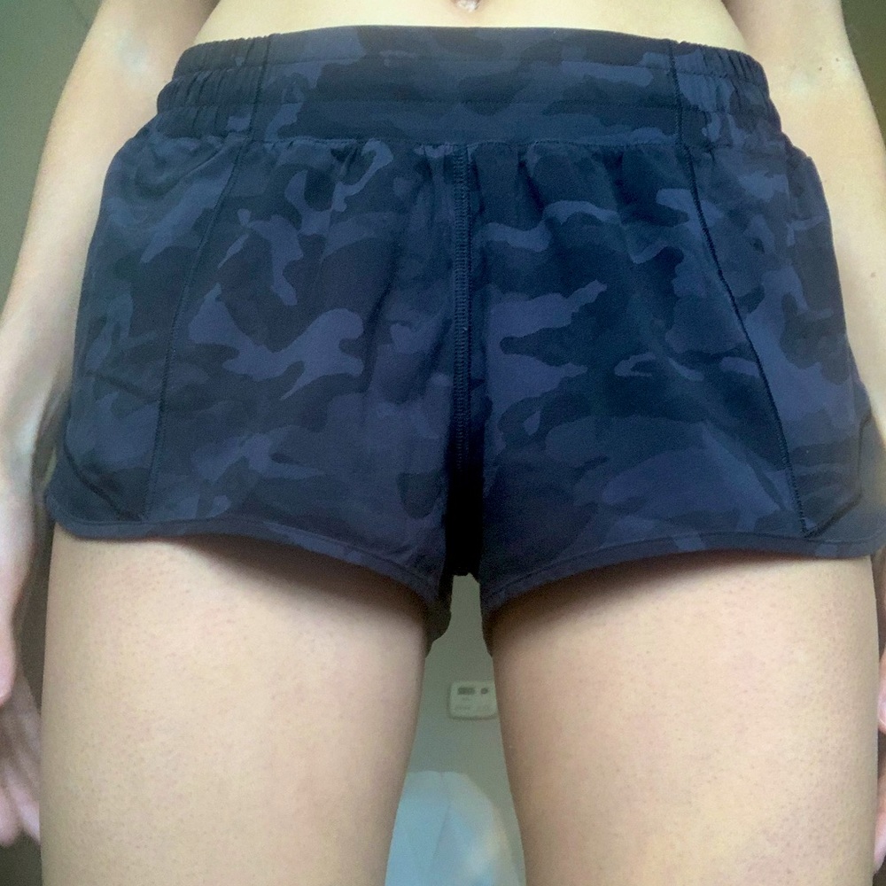 Lululemon size 6